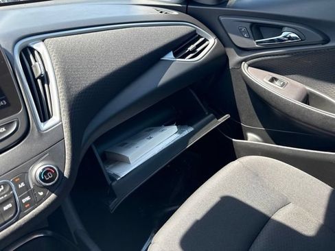 Used 2024 Chevrolet Malibu LT FWD image 36