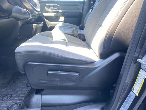 Used 2019 RAM 1500 Big Horn RWD image 17
