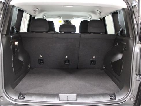 Used 2023 Jeep Renegade Latitude image 12