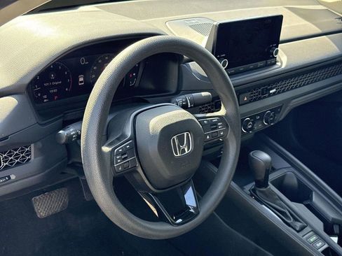 Used 2024 Honda Accord EX image 9