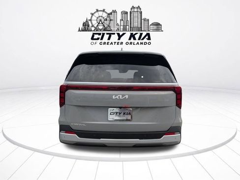 New 2027 Kia Carnival LX FWD image 6