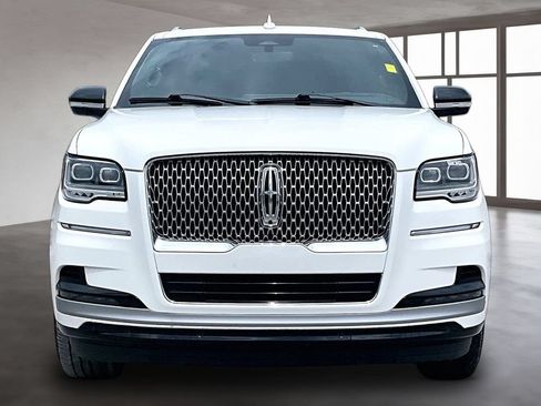 Used 2022 Lincoln Navigator Reserve AWD/4WD image 2