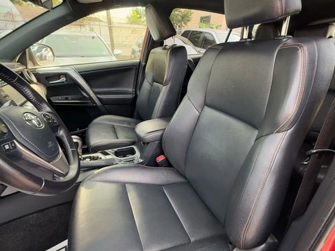 Used 2016 Toyota RAV4 SE image 16