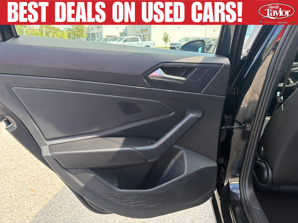 Used 2025 Volkswagen Jetta Sport FWD image 26