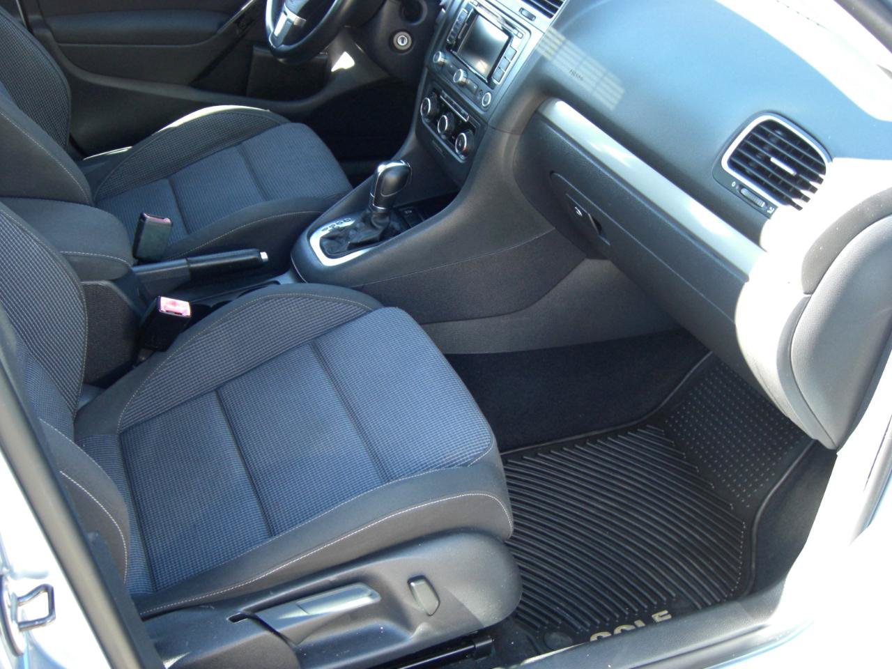 Used 2012 Volkswagen Golf TDI FWD image 19