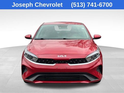 Used 2023 Kia Forte LXS image 2