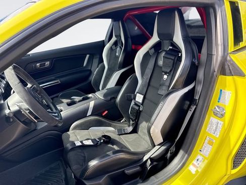 Used 2021 Ford Mustang Shelby GT500 w/ Technology Package RWD image 11