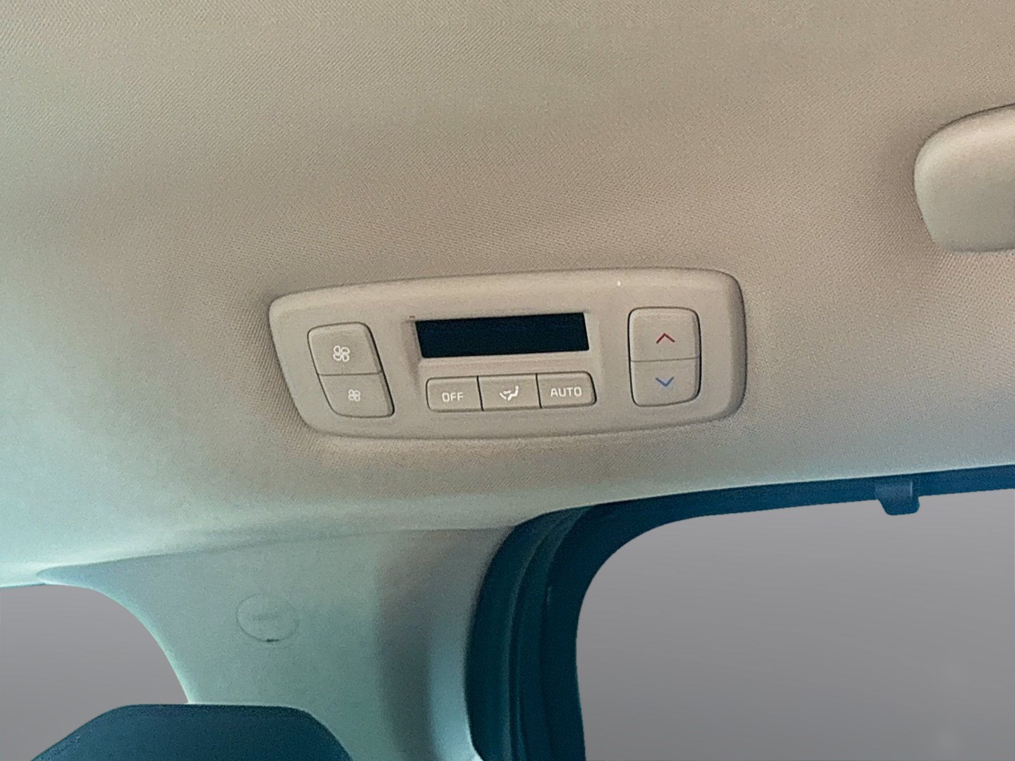 Used 2024 Kia Carnival SX FWD image 25