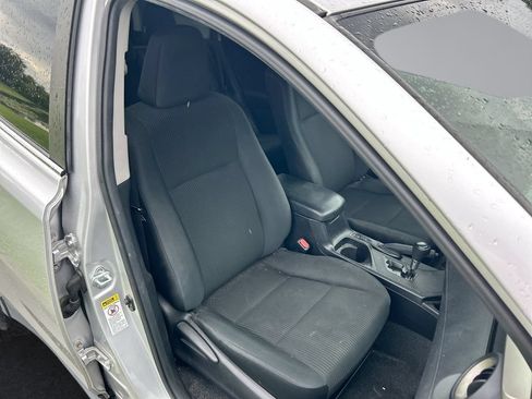 Used 2015 Toyota RAV4 LE AWD/4WD image 29