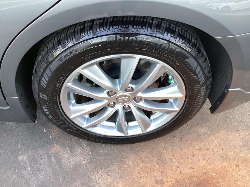Used 2015 INFINITI Q50 Premium w/ Navigation Package RWD image 26