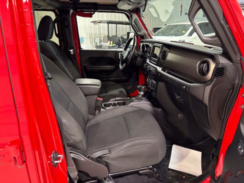Used 2021 Jeep Wrangler Unlimited Sport AWD/4WD image 6