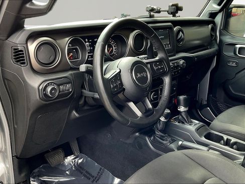 Used 2020 Jeep Wrangler Unlimited Sport AWD/4WD image 17