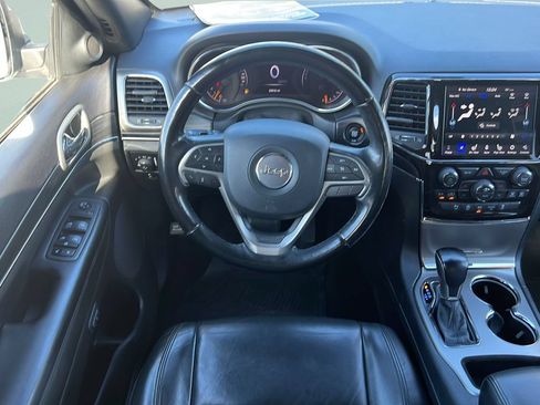 Used 2022 Jeep Grand Cherokee Limited RWD image 12