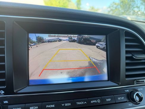 Used 2018 Hyundai Elantra Value Edition FWD image 21