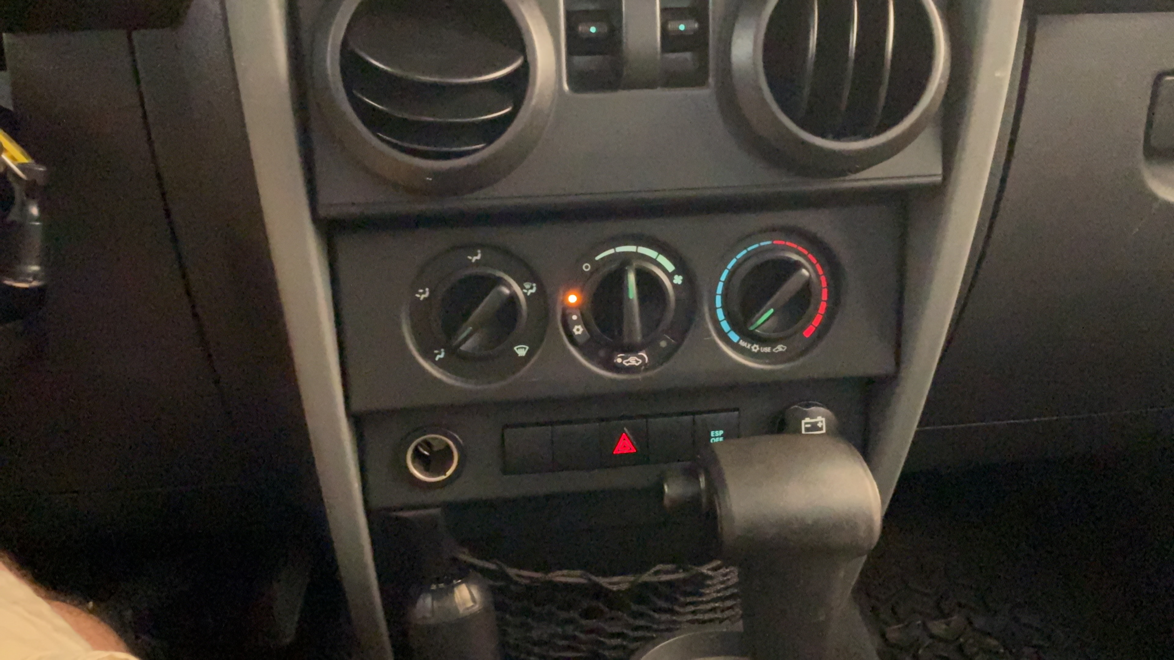 Used 2009 Jeep Wrangler X AWD/4WD image 14