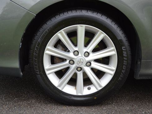 Used 2014 Toyota Camry XLE FWD image 9