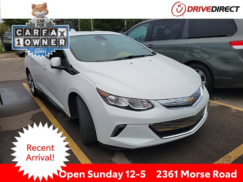 Used 2018 Chevrolet Volt Premier w/ Driver Confidence Package FWD image 1
