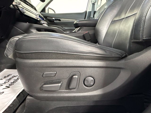 Used 2022 Kia Telluride SX w/ Nightfall Edition Package AWD/4WD image 17