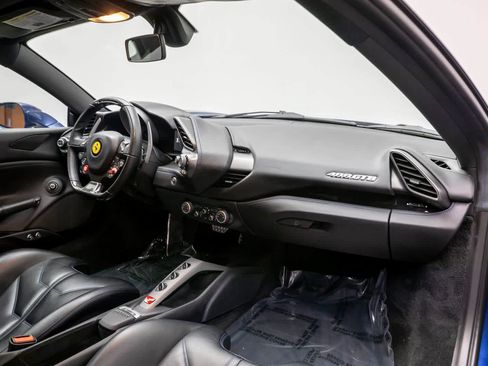 Used 2018 Ferrari 488 GTB image 47