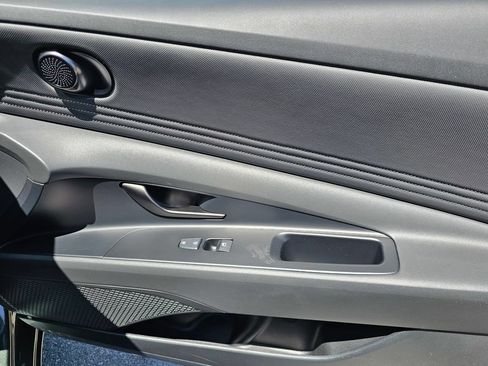 Certified 2026 Hyundai Elantra Sport FWD image 12