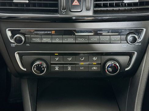 Used 2020 Kia Optima LX FWD image 23