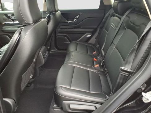 New 2026 Lincoln Corsair Premiere image 10