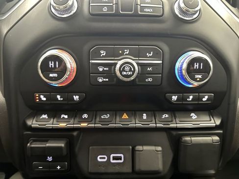 Used 2021 GMC Sierra 1500 Denali w/ Technology Package AWD/4WD image 19