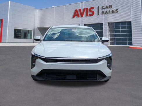 Used 2025 Kia K4 FWD image 2