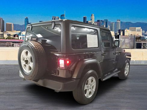 Used 2022 Jeep Wrangler Sport S image 4