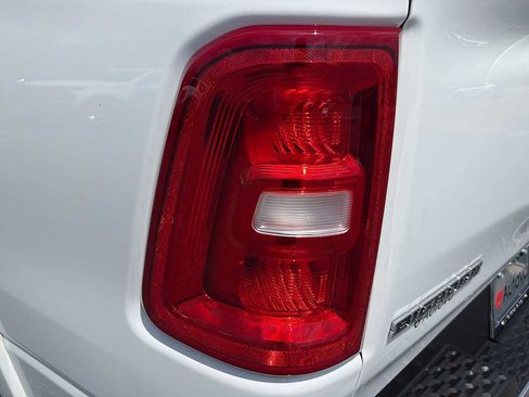 Used 2025 RAM 1500 Big Horn AWD/4WD image 28