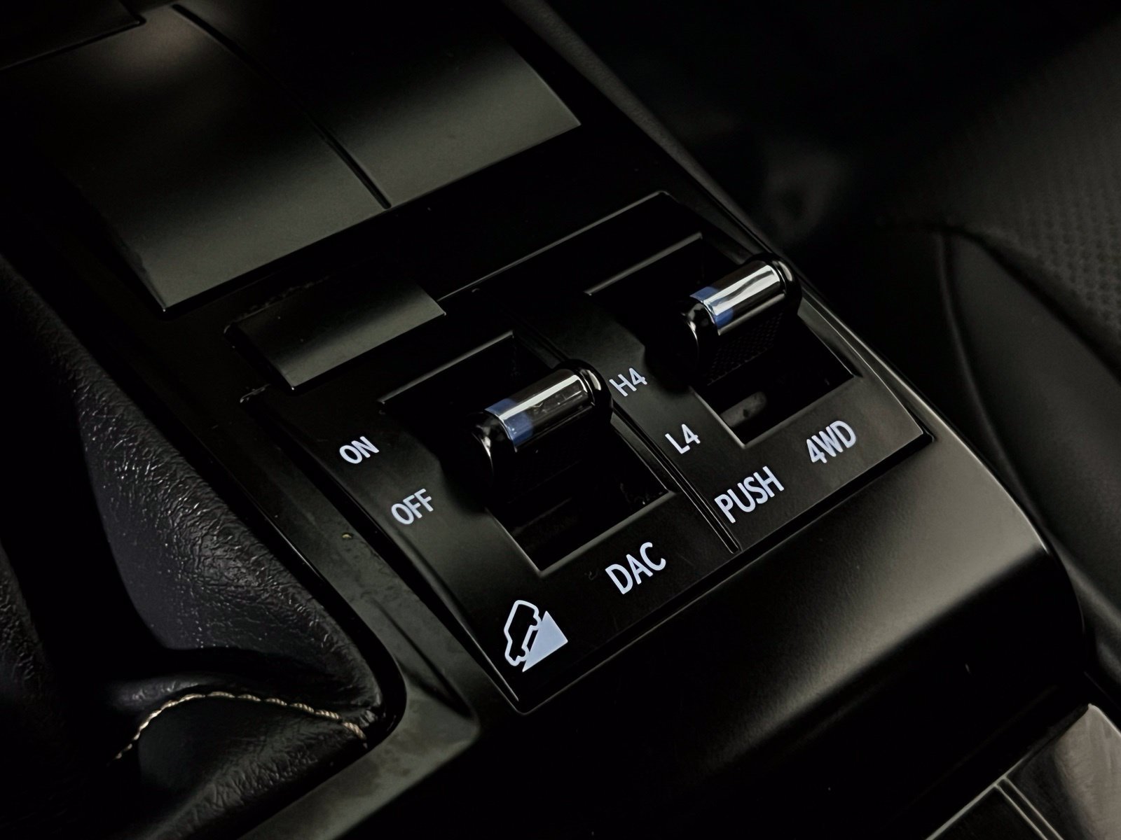 Used 2021 Lexus GX 460 Premium w/ Premium Package AWD/4WD image 21