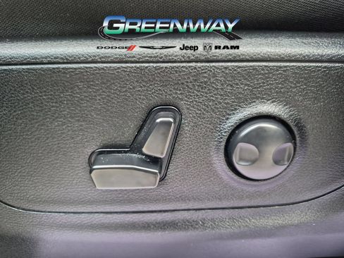 Used 2024 RAM 1500 Big Horn RWD image 15