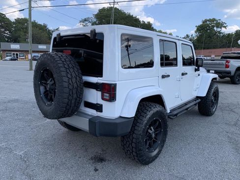 Used 2017 Jeep Wrangler Unlimited Sahara w/ Connectivity Group image 3