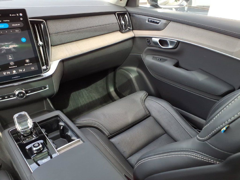 Certified 2026 Volvo XC90 B6 Ultra AWD/4WD image 22