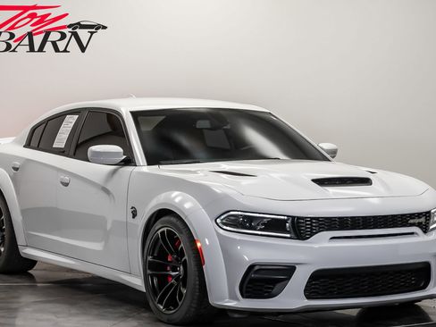 Used 2022 Dodge Charger SRT Hellcat w/ Harman/Kardon Audio Group image 7