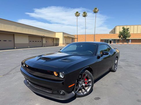 Used 2021 Dodge Challenger R/T Scat Pack w/ Plus Package RWD image 3