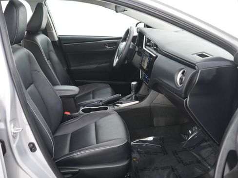 Used 2017 Toyota Corolla XLE FWD image 11