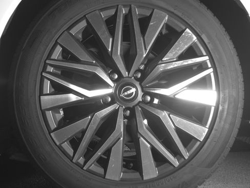 Used 2025 Nissan Altima 2.5 SV image 14