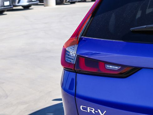 Used 2025 Honda CR-V EX-L image 13