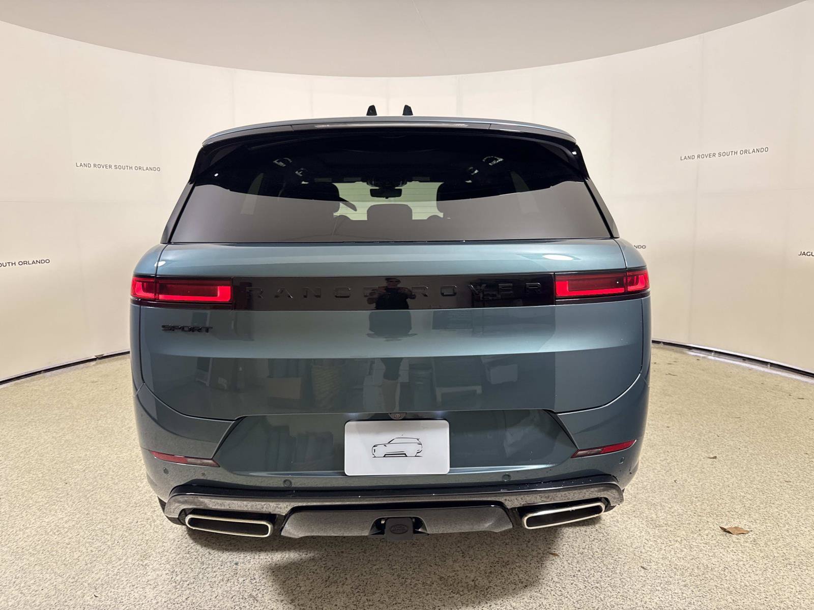 New 2026 Land Rover Range Rover Sport Dynamic SE AWD/4WD image 4