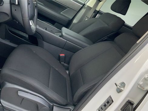 Used 2024 Hyundai Santa Fe SE image 16