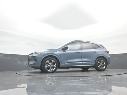 Certified 2023 Ford Escape ST-Line w/ Tech Pack #1 image 29