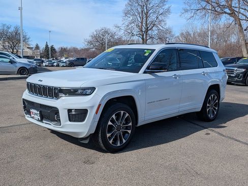 Used 2023 Jeep Grand Cherokee L Overland w/ Advanced Protech Group III image 3