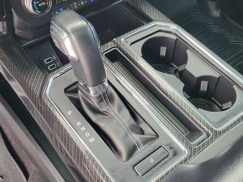 Used 2019 Ford F150 Lariat w/ Equipment Group 502A Luxury AWD/4WD image 20