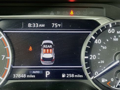 Used 2025 Nissan Rogue SV AWD/4WD image 19