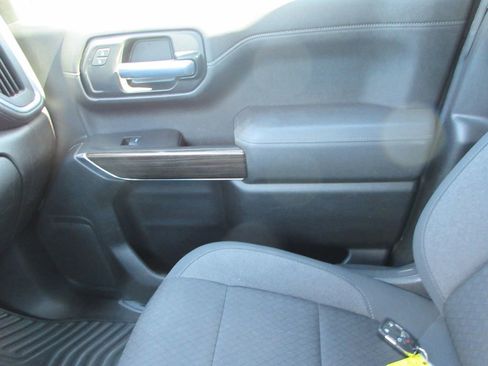 Used 2021 Chevrolet Silverado 1500 LT AWD/4WD image 35