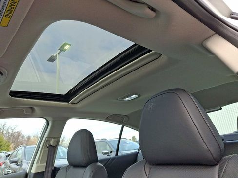 Certified 2025 Subaru Legacy Limited image 14