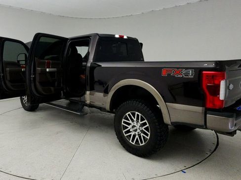 Used 2019 Ford F250 King Ranch w/ King Ranch Ultimate Package AWD/4WD image 12