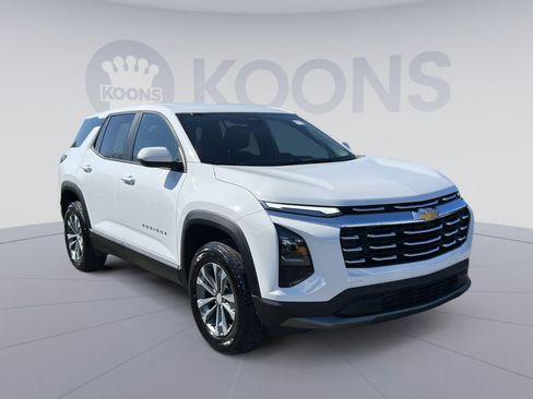 Used 2026 Chevrolet Equinox LT FWD image 18