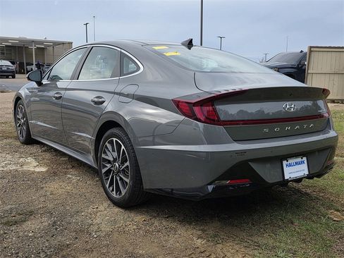 Used 2023 Hyundai Sonata Limited image 3